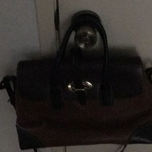 Dooney & Bourke purse